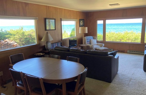 Upper Peninsula Michigan House | Shangri-La on Lake Superior - Incredible Lake Views, Pure White Sand Beach