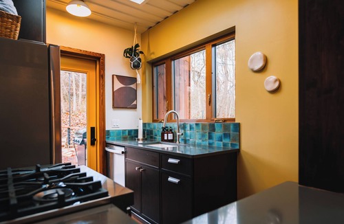 Rockbridge Cabin | Shipping Container Cabin