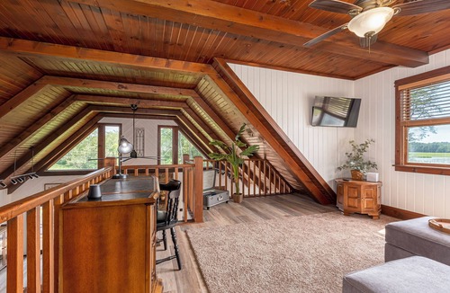 Wolf Creek House | Shuffleboard, Bar, & EV Charger