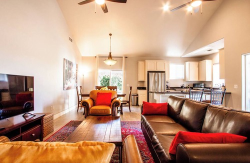 Paso Robles House | Single-Level + Private Yard | Wine Country Escape | Charm on Chestnut