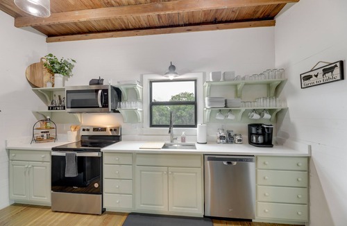 Schulenburg House | Sip, Fish & Relax Fireside: Serene Schulenburg Gem