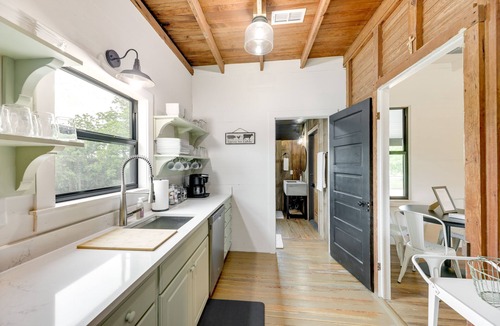 Schulenburg House | Sip, Fish & Relax Fireside: Serene Schulenburg Gem