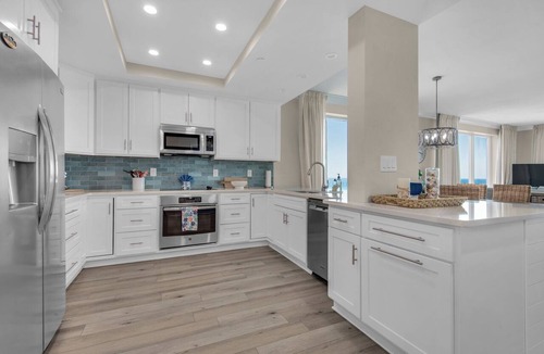 Navarre Beach Condo | Sit Back and Relax | 🌊 3BR Condo with Gulf Views, Resort Pool, and Balcony