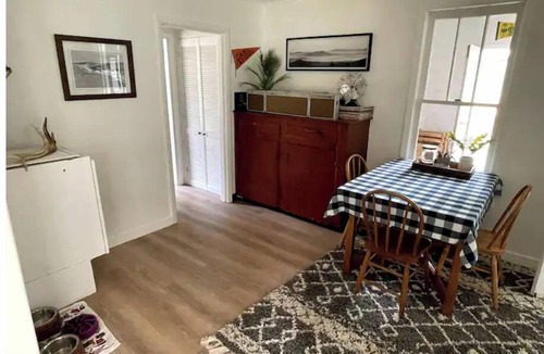 Tillamook County Cabin | Sitka Farmhouse - Coastal 3 acres, natural pond, forest, 2 miles to beaches