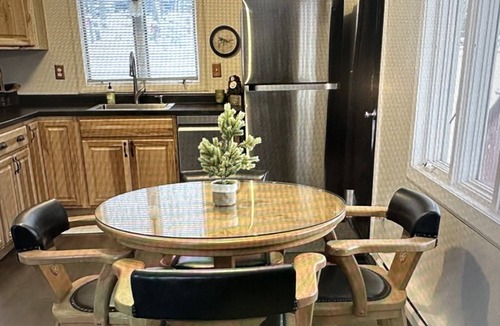Stambaugh Ski Chalet | Ski Brule Village Cozy Chalet