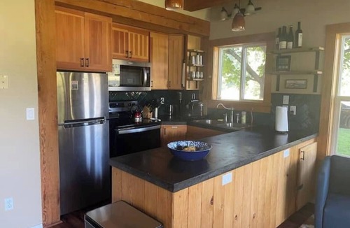 Parkdale Cabin | Ski Cabin with a Mt Hood view in the Upper Valley