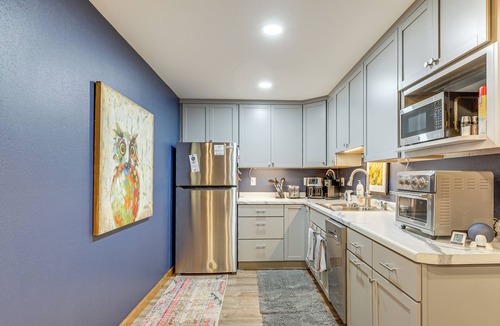 Upson Condo | Ski-In/Ski-Out Condo in Upson - Walk to Lake