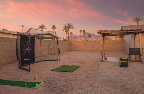 Palm Springs House | Sleeps 10+ Large Yard Mountain Views Pet Friendly Quiet Neighborhood