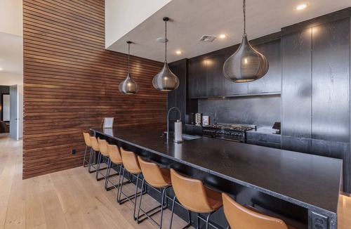 St. George House | Sleeps 20, Pool w/Slide & Spa, Theatre, Outdoor Kitchen
