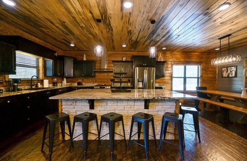 Broken Bow Cabin | Sleeps 24 * Luxe Pool Cabin Secluded w/Game Room
