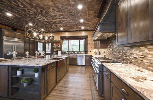Broken Bow Cabin | Sleeps 32| Epic Slides-Waterslide-Theater-Sauna