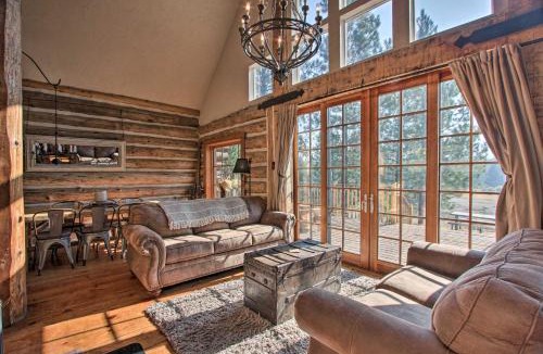 Crescent House | ‘Snow Pine Retreat’ - Remote Crescent Log Cabin!