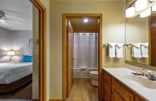 Ephraim Hotel | Somerset Inn & Suites