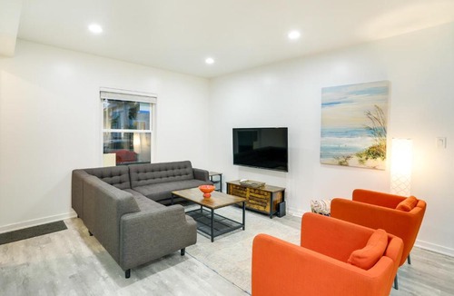 South Haven House | South Haven Oasis - Private Hot Tub, Pool & Grill!