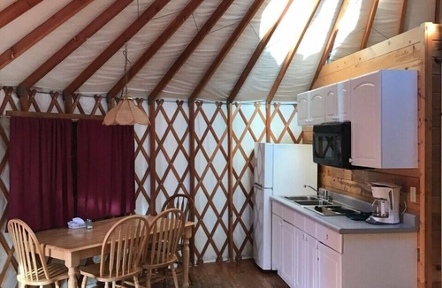 Florence Cabin | South Jetty RV & Camping Resort