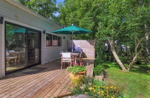 North Sea Cottage | Southampton Getaway Gem