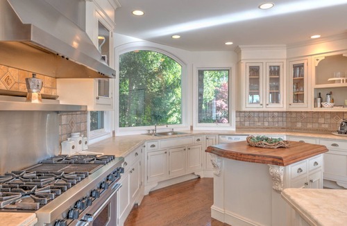 North Sea House | Southampton Luxury Estate with Pool, Sunset Bay Views & Resort-Style Backyard
