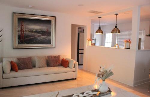 McDonough Villa | Southern Elegance Gateway