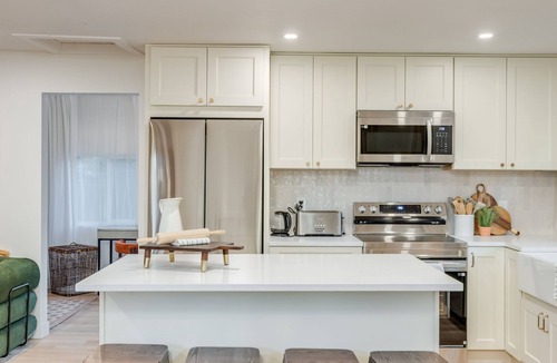 Carver House | SPA&Sauna Retreat-Serene Setting, picnic/fireplace, Enjoy with the whole family!
