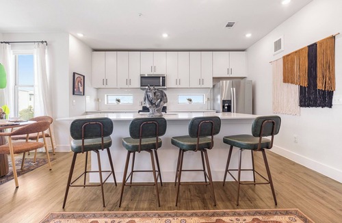 Austin Apartment | Spacious 2BR Corner Unit w/Pool, Bright Layout