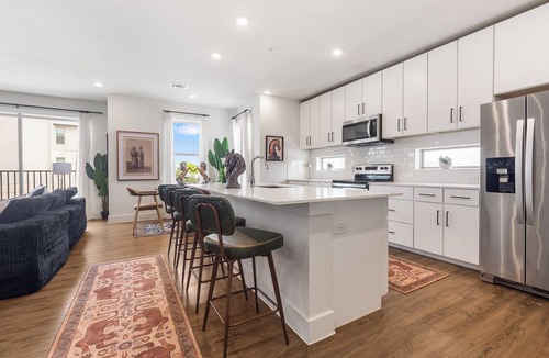 Austin Apartment | Spacious 2BR Corner Unit w/Pool, Bright Layout