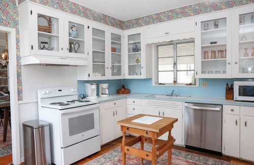 Palacios House | Spacious 3 bed 2 1/2 bath home on Palacios waterfront. Great views and location.