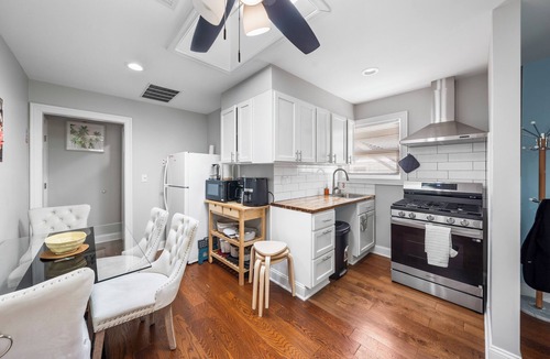 Roselle Apartment | Spacious 3BR 4 Beds Sleeps 8 Near Train Bus 112 Easy NYC Access