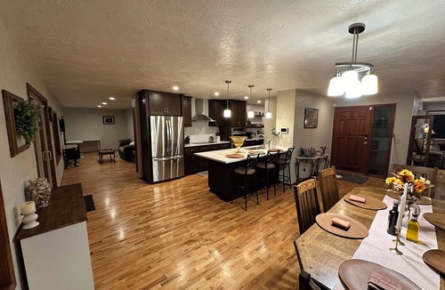 Eugene House | Spacious 4-bedroom home centered in the countryside only 6 minutes from downtown
