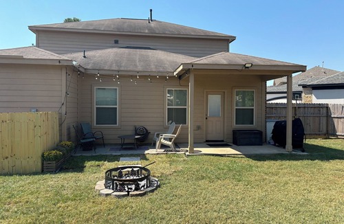 Barker House | Spacious 4BR/2.5bath/Game RM/Pet Friendly house- Extended Stays Welcome