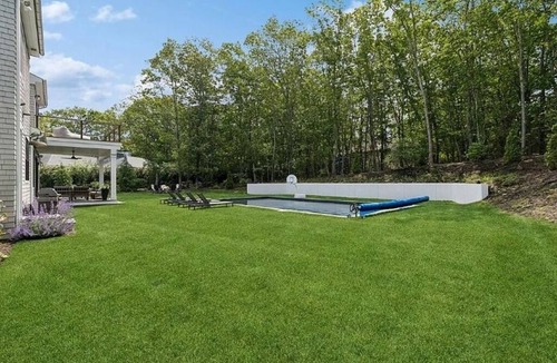 Sag Harbor House | Spacious 5-bedroom house in delightful Sag Harbor with AC and gym