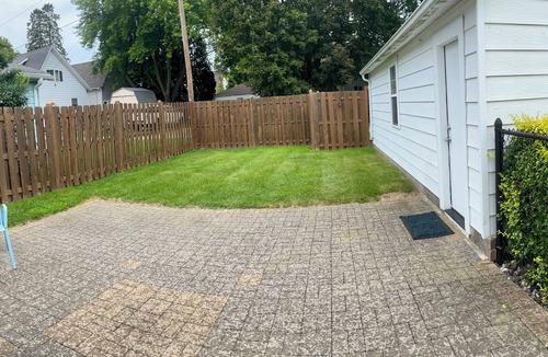Manistee House | Spacious 5-bedroom house walking-distance to downtown Manistee and 1st St Beach!