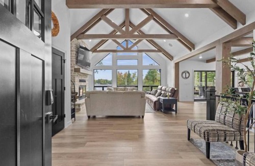 Townsend House | Spacious 5-bedroom house in lovely Townsend thats guaranteed to please everyone