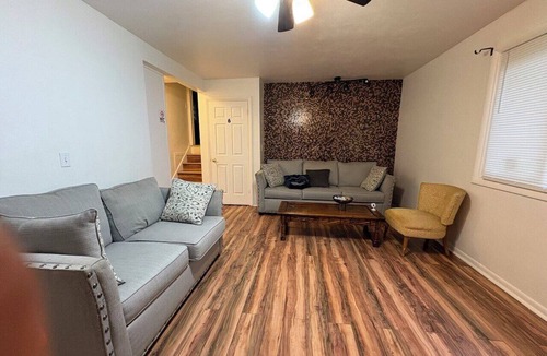East Irondequoit House | Spacious 5-bedroom house in charming Irondequoit with AC