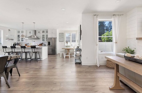 Shoreline House | Spacious 5BR Shoreline Home Near Seattle – Perfect for Large Groups