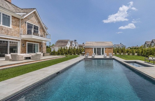 Shinnecock Hills House | Spacious 7-bedroom house with fitness room, WiFi in delightful Southampton