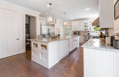 North Sea House | Spacious 7-bedroom house in gorgeous Southampton with heated pool