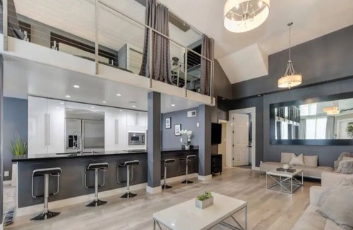 Russian Hill Condo | Spacious and Gorgeous, Nob Hill Property