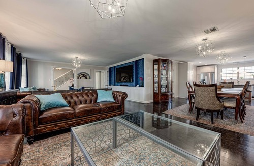 Kiska Beach House | Spacious and Luxurious Private Oasis - Pool - Hot Tub - Game Rm - Premier Beach!