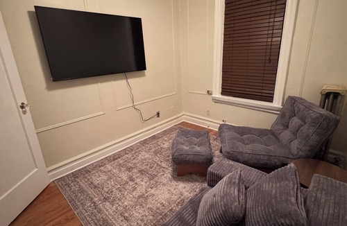 East Flatbush House | Spacious Brooklyn 4BR/2BA Across 2 Private Floors with Yard