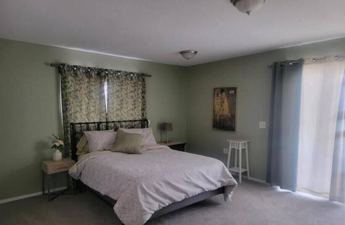 Madison Heights House | Spacious city home- newly renovated