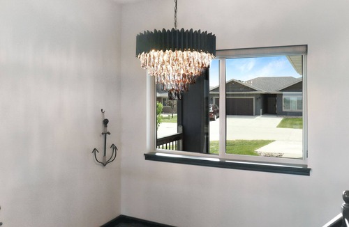 Spirit Lake House | Spacious, Clean 4BR – Steps from Pool + 6 Free Waterpark Passes Daily