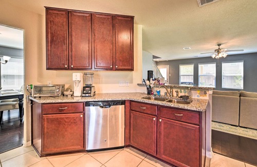 College Park House | Spacious Conroe Home - 6 Mi to The Woodlands!