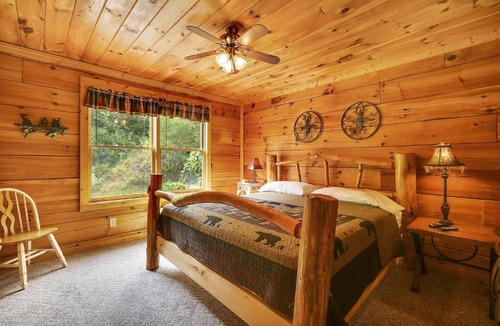 Pigeon Forge House | Spacious Cubby Bear Cabin