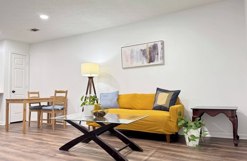 Atlanta Apartment | Spacious Entire Home in Great Location !