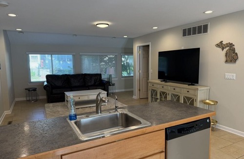 Grand Haven House | Spacious Grand Haven Getaway | Walk to Downtown | Pet Friendly | Sleeps 13