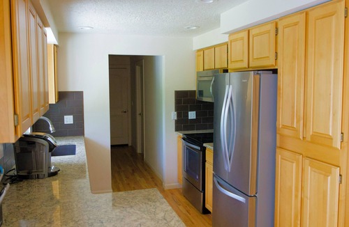Oatfield House | Spacious Home Gazebo BBQ Full Kitchen 3BR