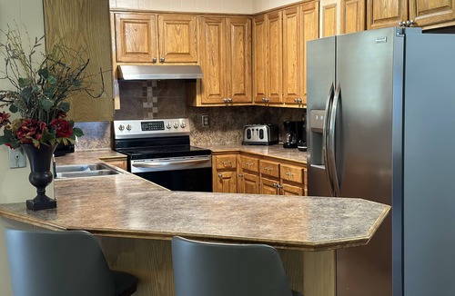 Park Forest - LA North House | Spacious home/outdoor area minutes from Amazon Center, LSU, SU, downtown & mall