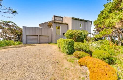 South Beach House | Spacious oceanfront home with free WiFi and wrap-around deck