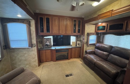 Holly Beach House | Spacious RV with AC in charming Holly Beach