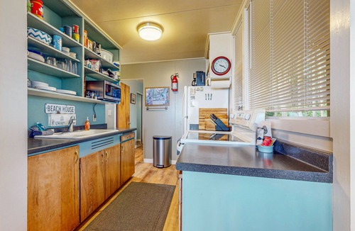 Mains Farm House | Spacious shorefront cabin with Dungeness National Wildlife Refuge views